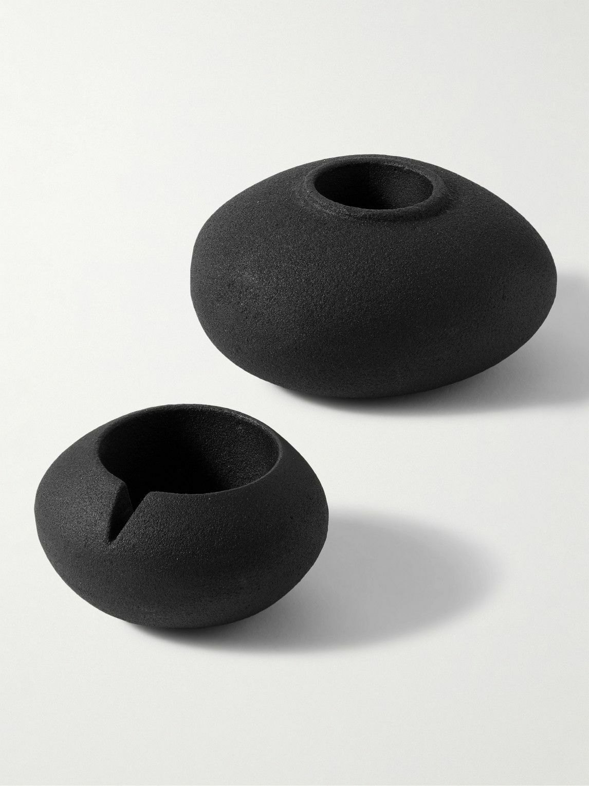 Houseplant Pebble Cast Iron Match Striker Black