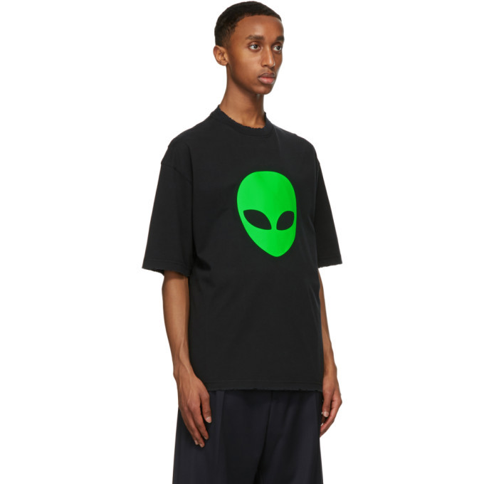 balenciaga alien t shirt