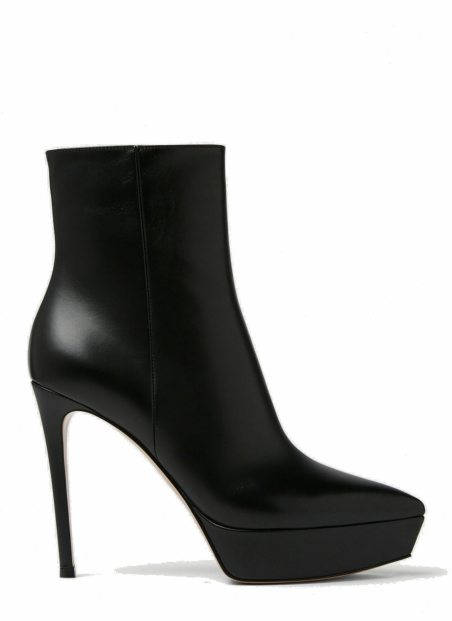 Dasha Heeled Boots in Black Gianvito Rossi