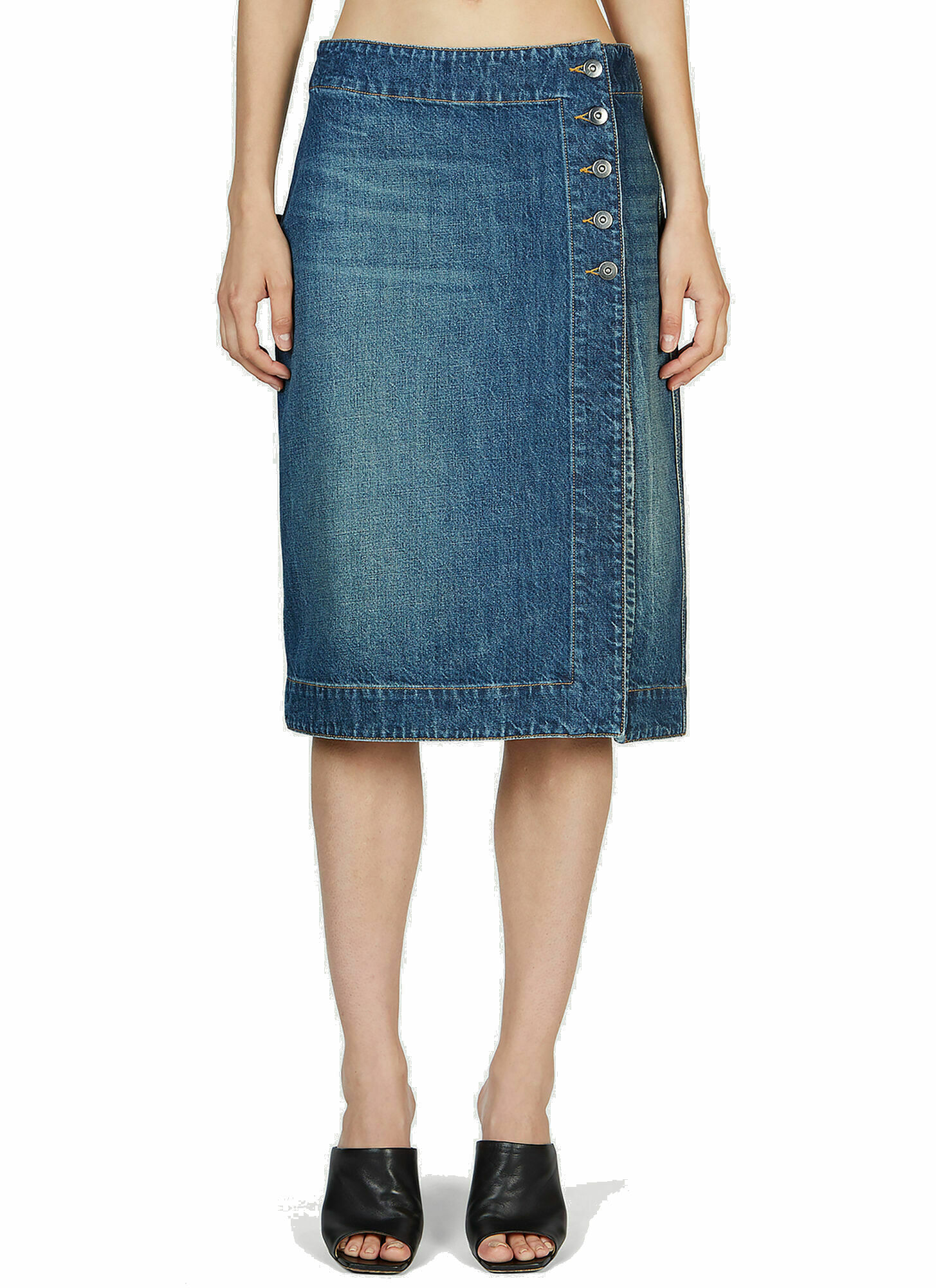 Photo: Buttoned Denim Skirt in Blue