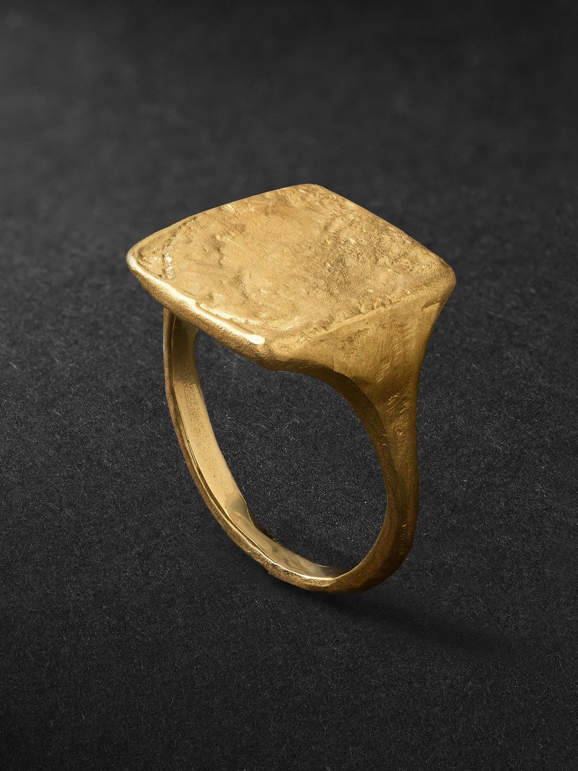Photo: Elhanati - Tokyo Gold Signet Ring - Gold