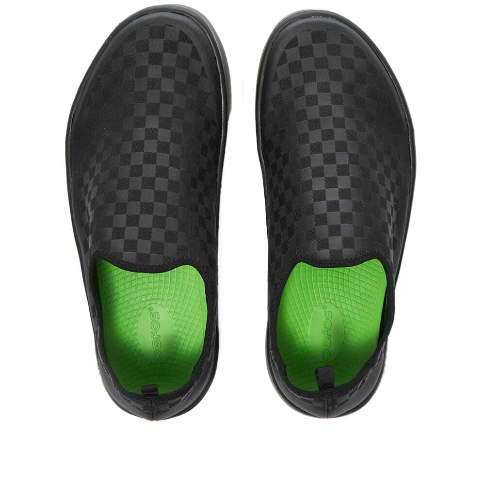 TAKAHIROMIYASHITA TheSoloist. Men's OOFOS Way Of Life Checker Shoe in Black  TAKAHIROMIYASHITA TheSoloist.
