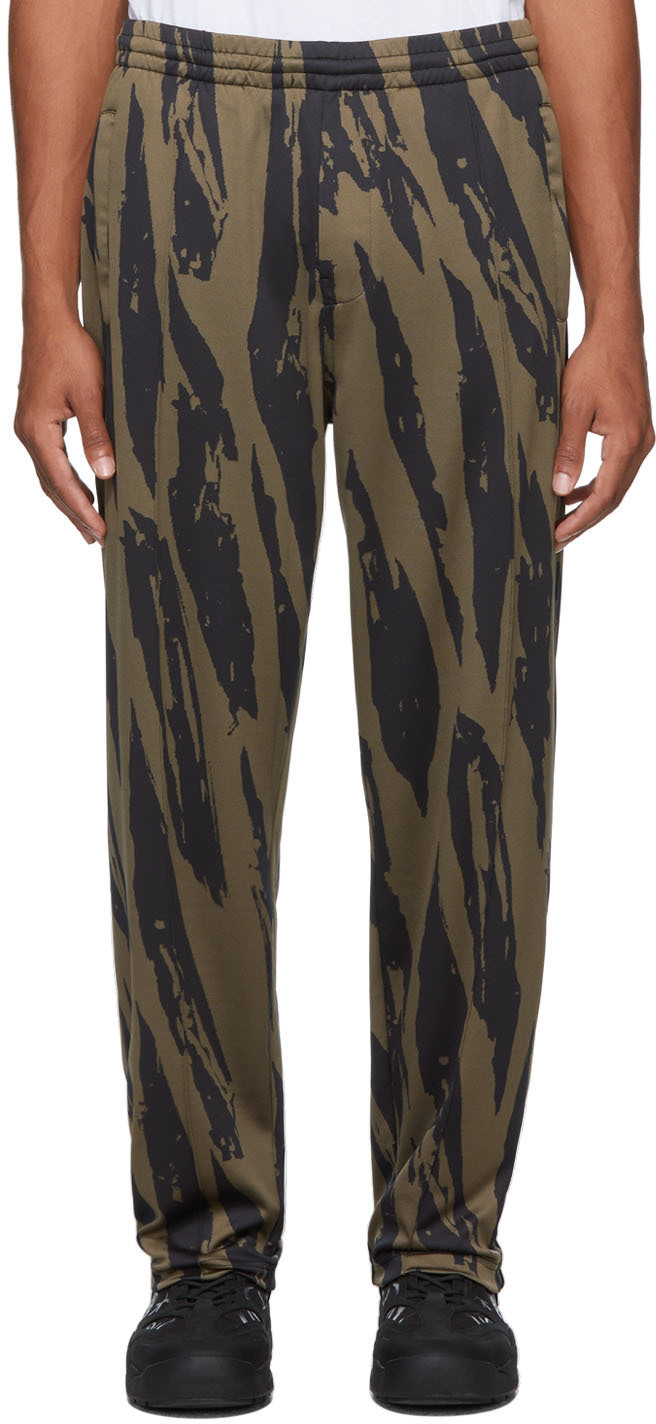 camo fleece lounge pants