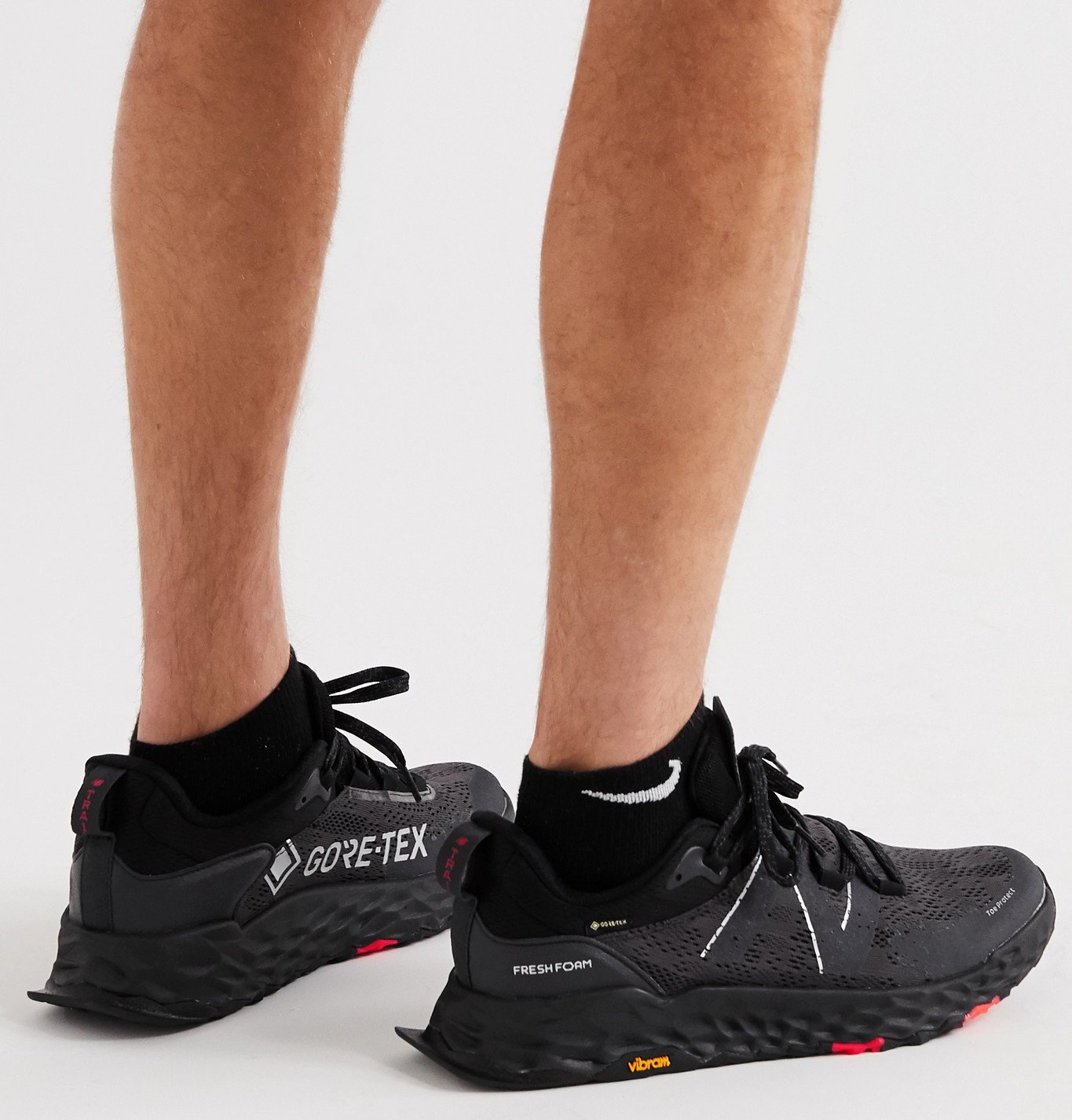 new balance hierro gore tex