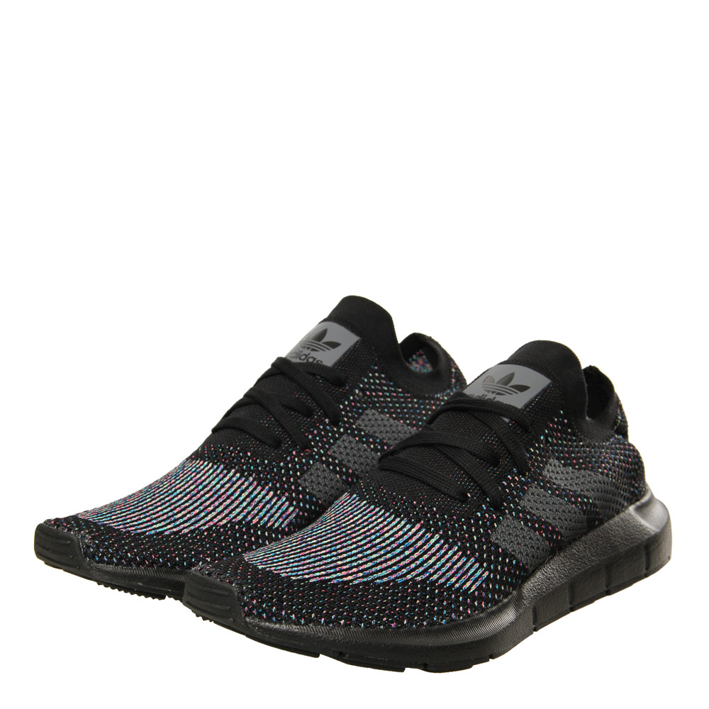 adidas swift run black pink