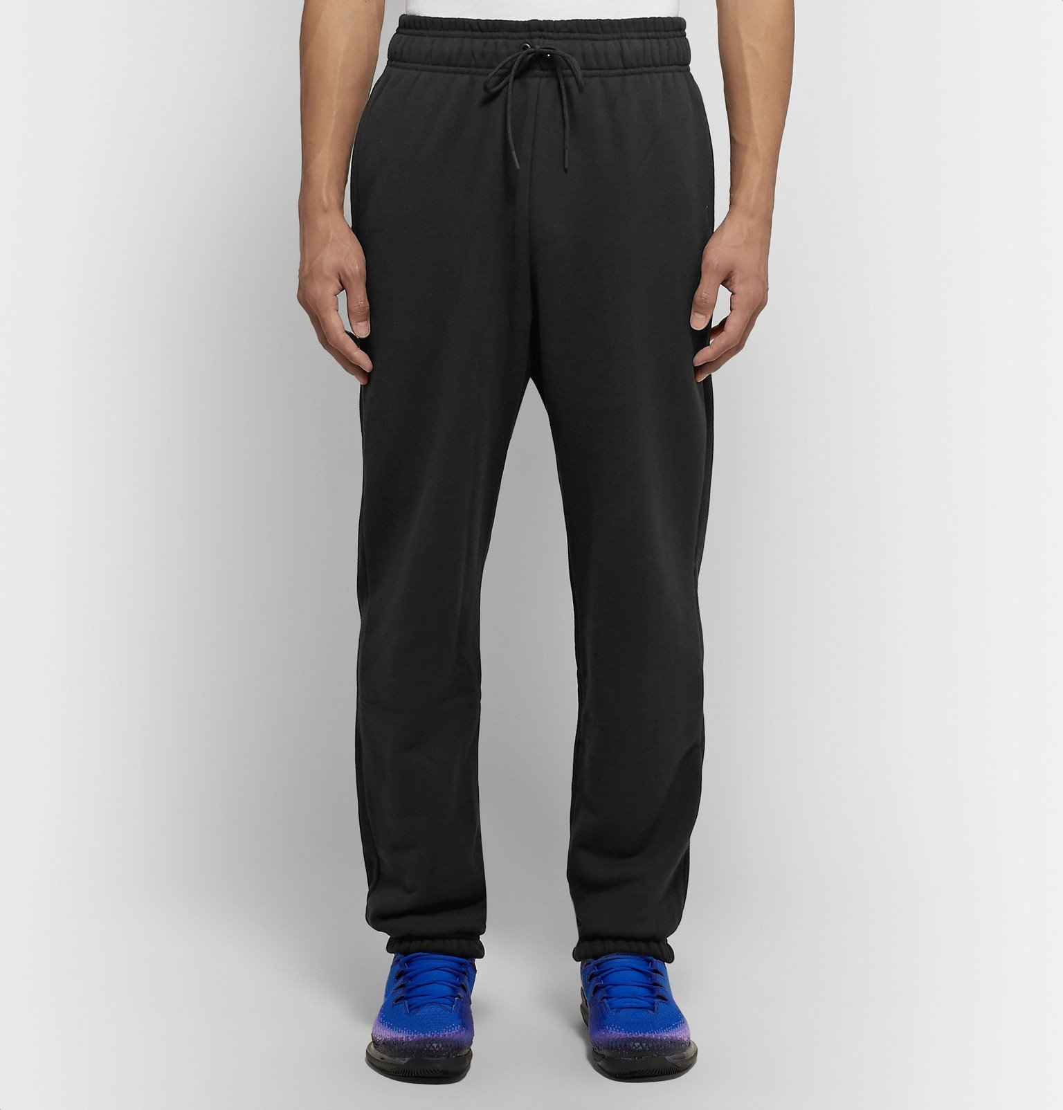 nike court joggers black