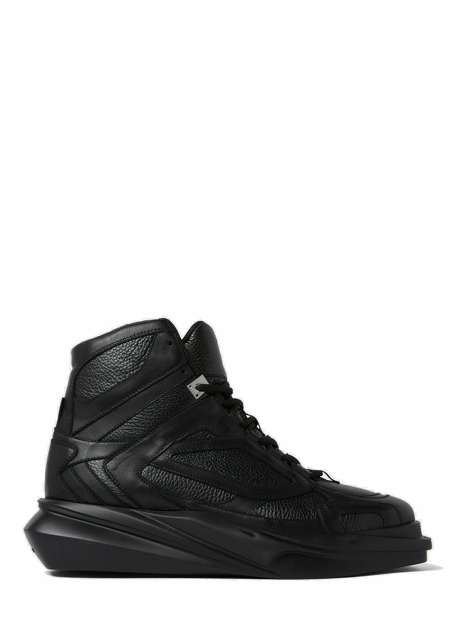 Photo: Mono Hiking Sneakers in Black