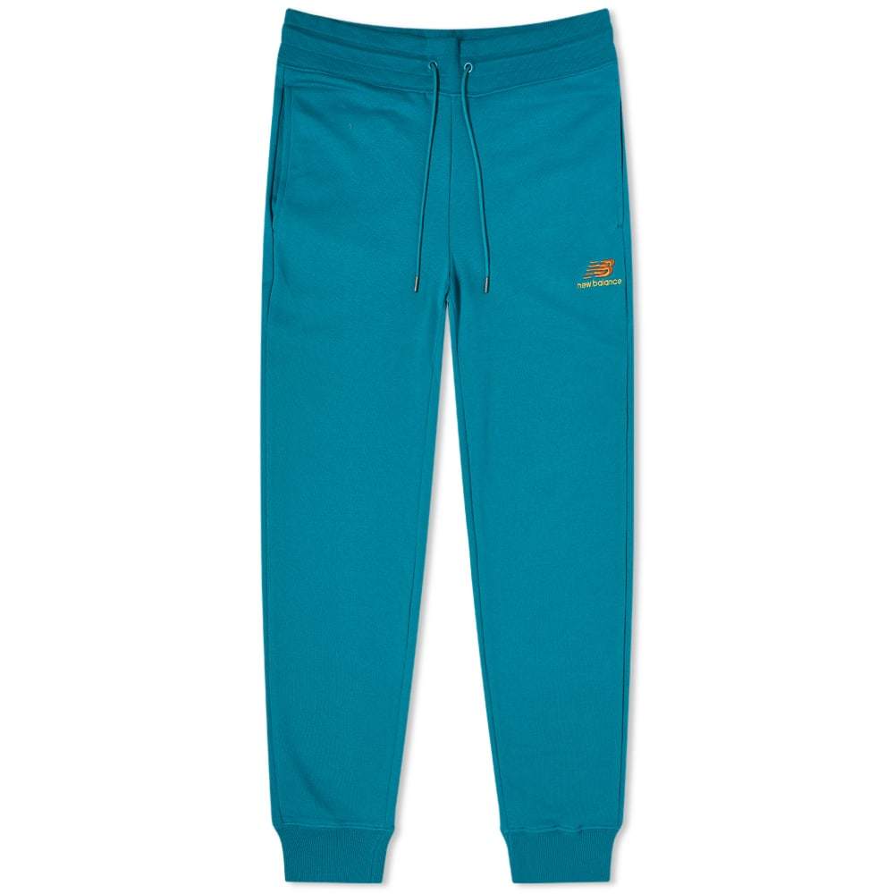New Balance Essentials Embroidered Pant