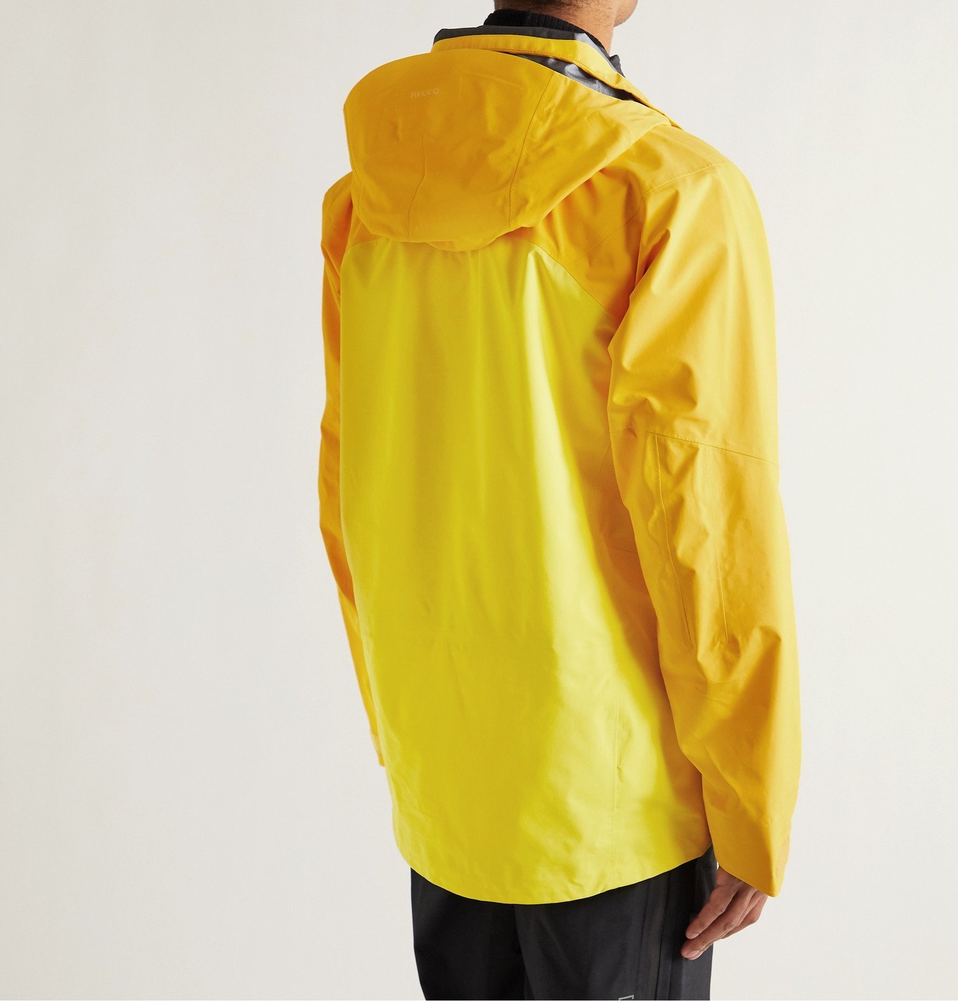 Burton - [ak] Guide Japan GORE-TEX PRO Hooded Ski Jacket - Yellow Burton