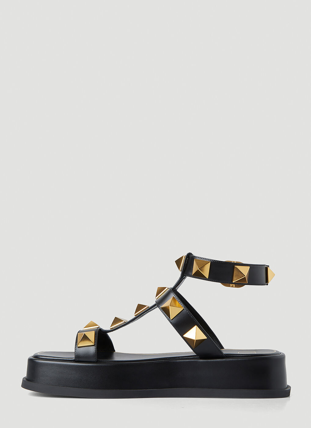 Garavani Roman Stud Platform Sandals in Black Valentino