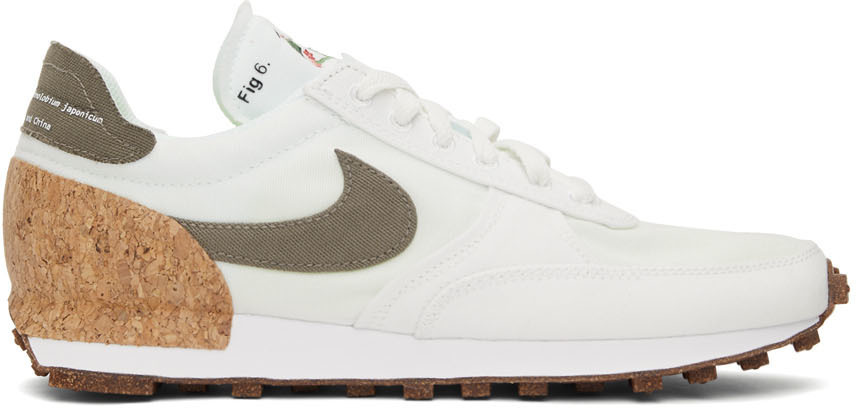 Khaki Daybreak-Type Sneakers Nike