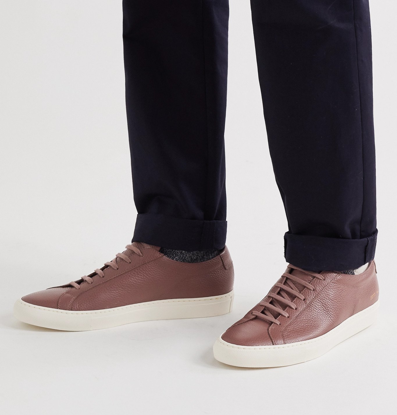 common projects pebble grain