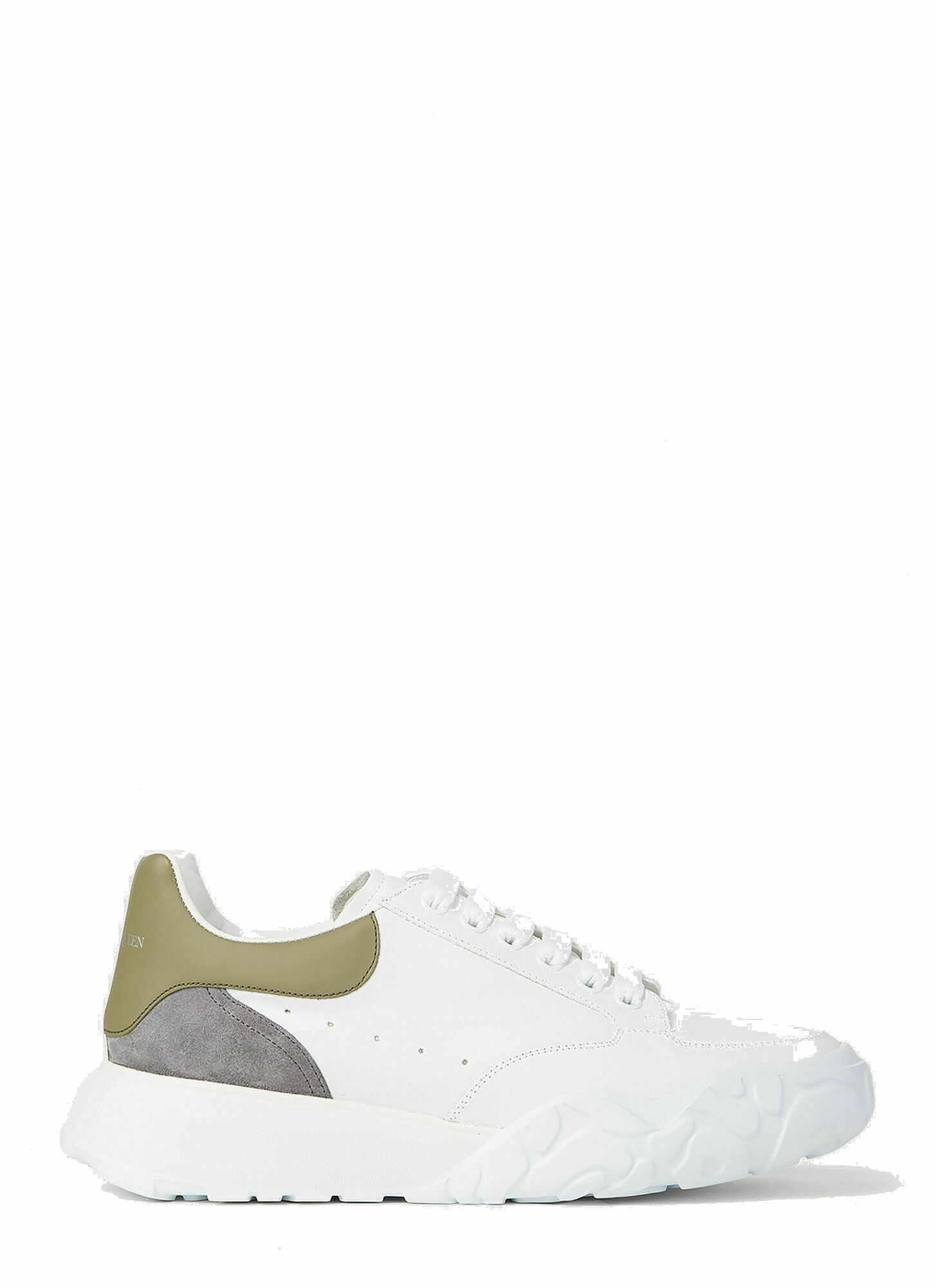 Alexander McQueen - Court Sneakers in White Alexander McQueen