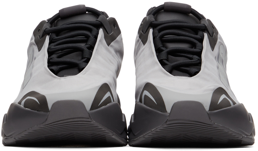 yeezy black and silver