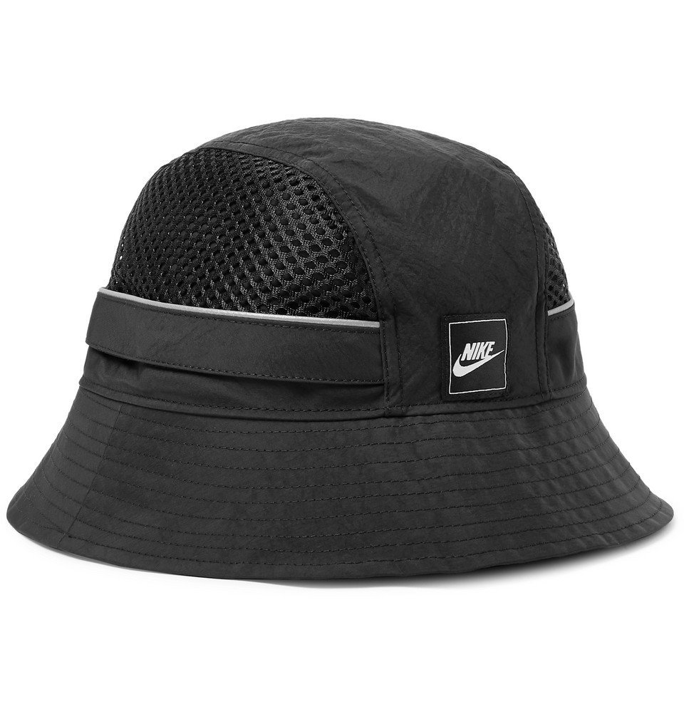 bucket hat black nike