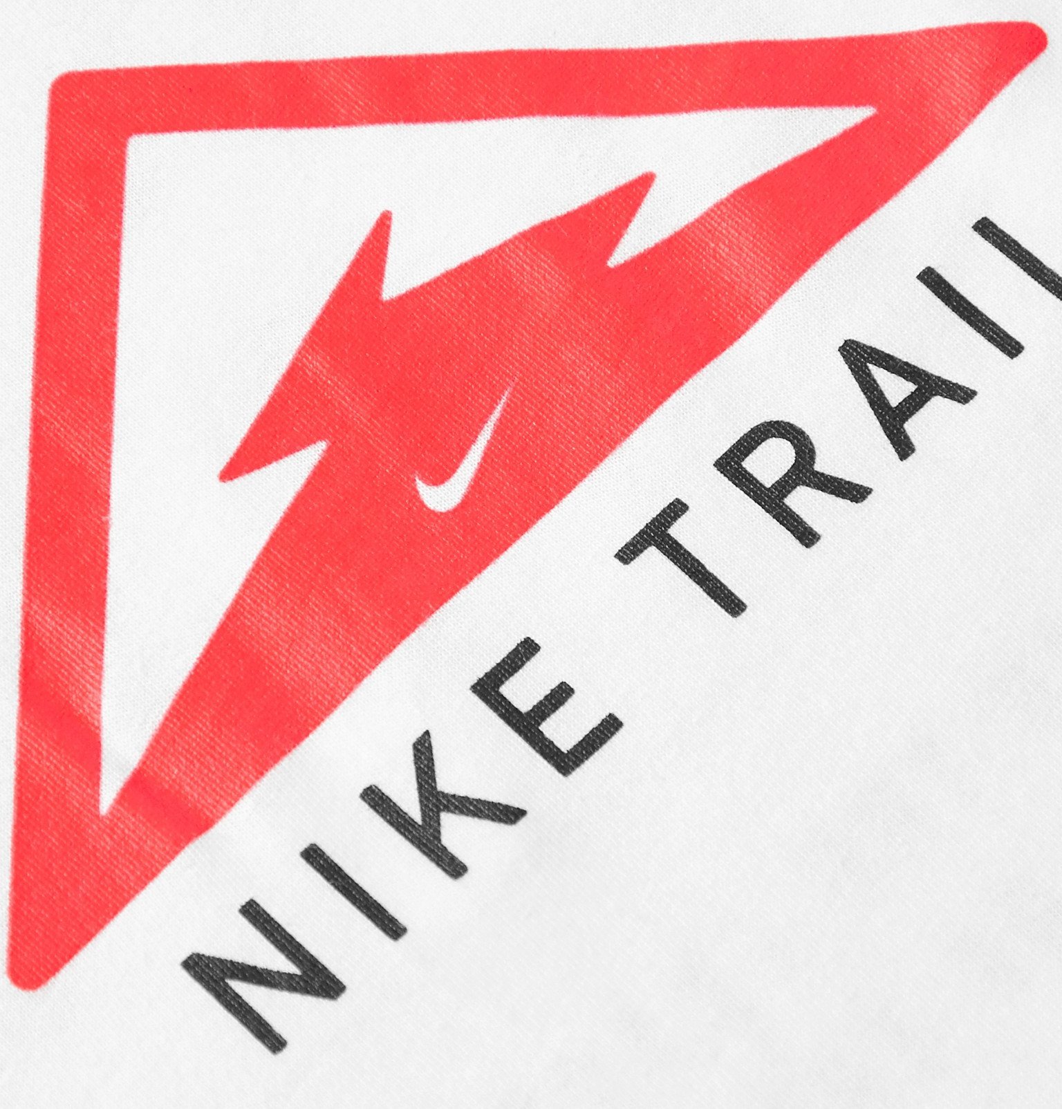 white nike running t shirt