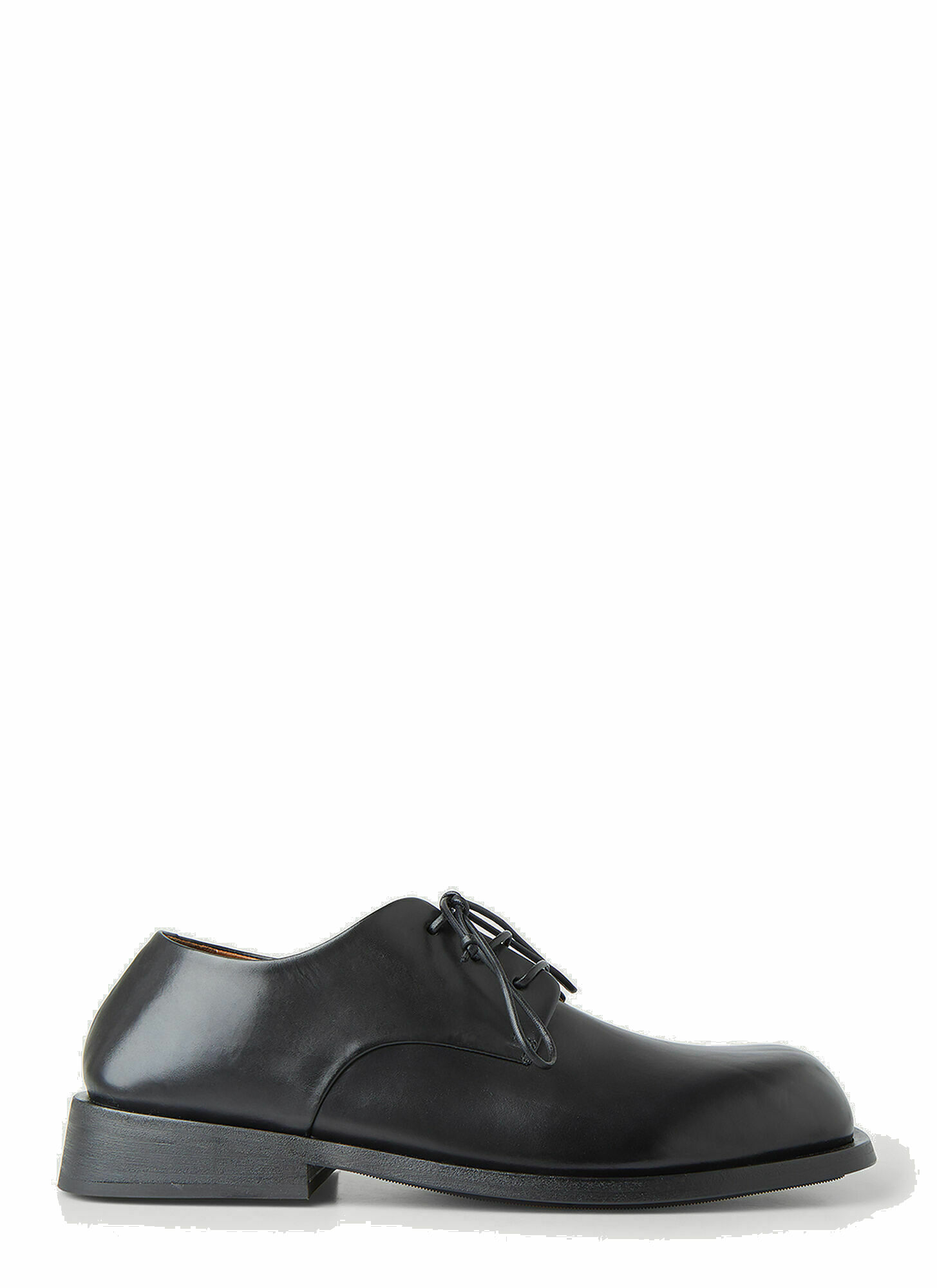 Tello Lace Up Shoes in Black Marsèll